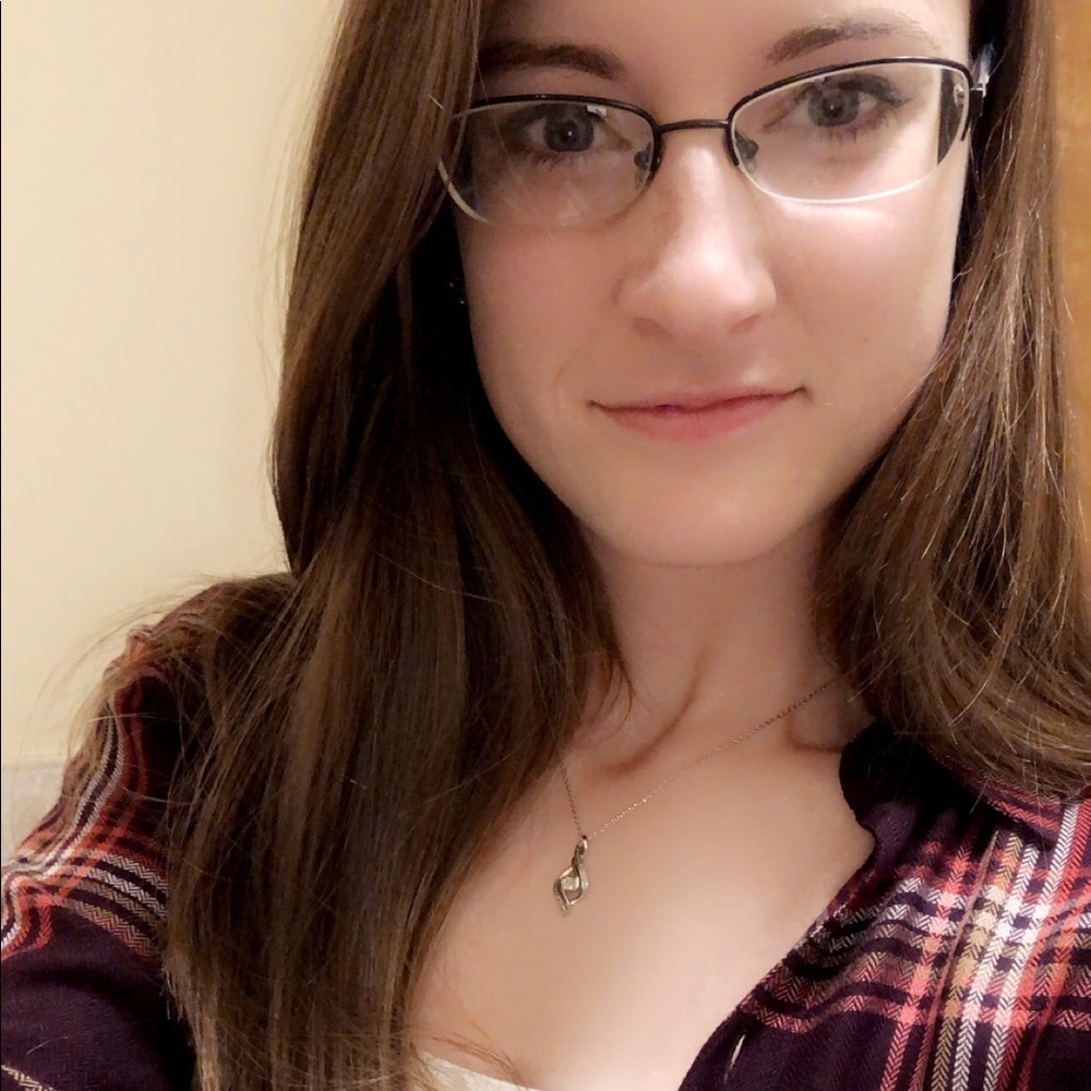 Meet your Posher, Amanda